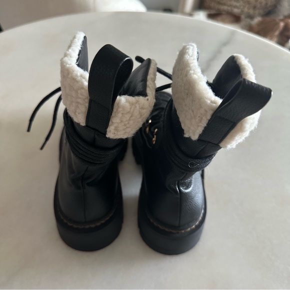 Missguided Snow Boots - Picture 6 of 7